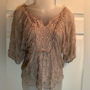 Venus Beautiful Lace top XS